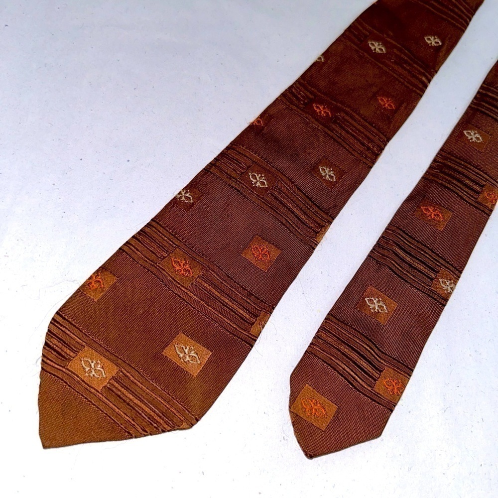 Vintage 1960’s Brown With Orange And white Accents By Wembley